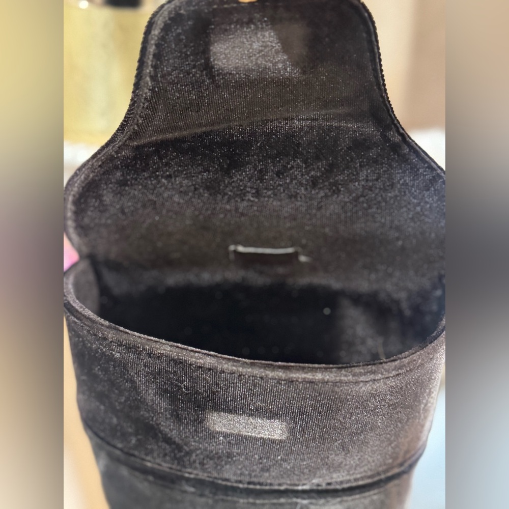 Tom Ford Black Velvet Sunglasses Case - Picture 3 of 3